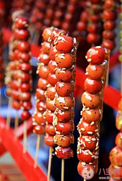 冬天第一根糖葫蘆朋友圈說說帶圖片 冬天第一根糖葫蘆的說說句子大全