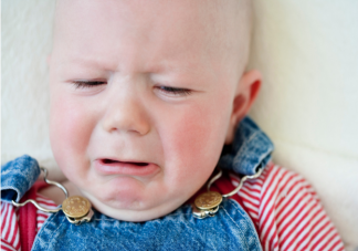 孩子腹瀉脫水喝什么補(bǔ)水 寶寶發(fā)生腹瀉父母要怎么做