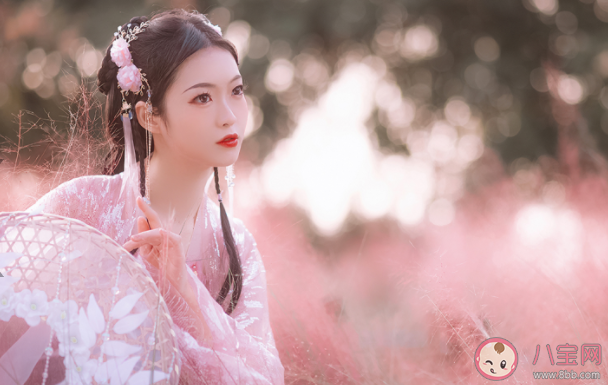 紅塵如夢悠悠自古幾人白頭是什么歌 《紅塵悠悠》完整版歌詞在線聽歌