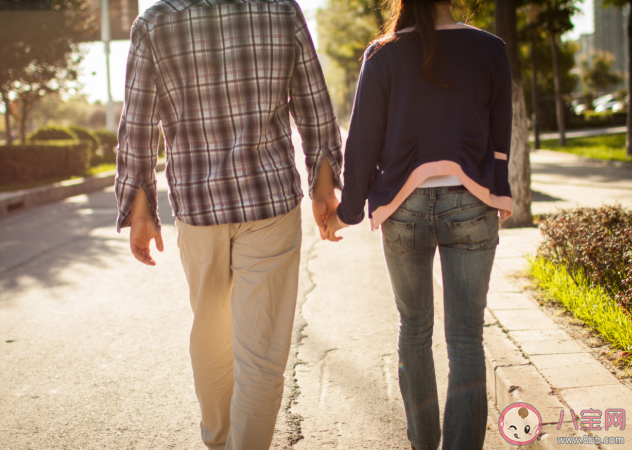 情侶做同事好嗎 情侶在一起工作該如何相處