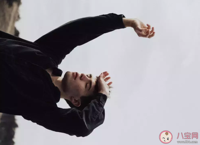 為什么經(jīng)常夢見自己從高處跌落身體抽動(dòng) 哪些夢境可能是暗示疾病 為什么經(jīng)常夢見自己從高處跌落身體抽動(dòng) 哪些夢境可能是暗示疾病