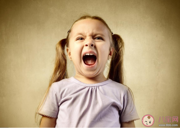 父母能容忍孩子鬧脾氣的底線是什么 孩子鬧脾氣應該怎么辦