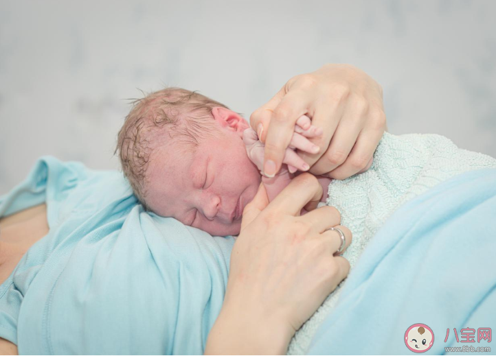 剖腹產(chǎn)的孩子更容易哮喘過(guò)敏嗎 如何預(yù)防過(guò)敏引發(fā)的哮喘