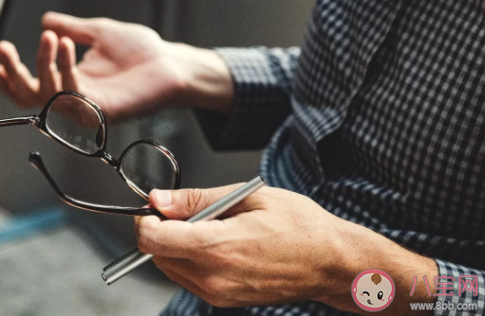 領(lǐng)導(dǎo)說(shuō)辛苦了應(yīng)該怎么回復(fù) 職場(chǎng)上怎么和領(lǐng)導(dǎo)相處 領(lǐng)導(dǎo)說(shuō)辛苦了應(yīng)該怎么回復(fù) 職場(chǎng)上怎么和領(lǐng)導(dǎo)相處