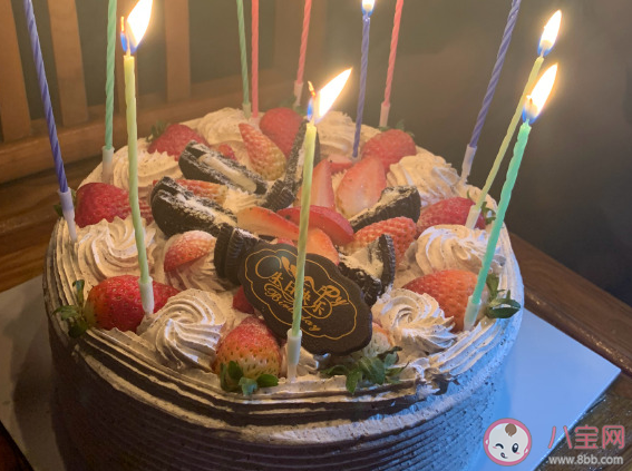 自己又老一歲了心情短語說說 又老一歲了生日快樂配圖文案 自己又老一歲了心情短語說說 又老一歲了生日快樂配圖文案