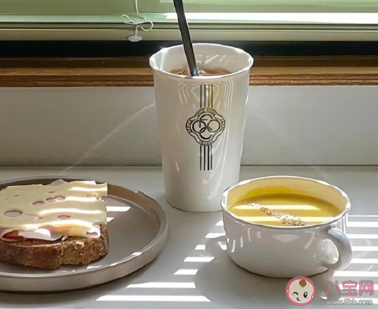 又過了一年的感慨說說 匆匆一年過去感嘆句子