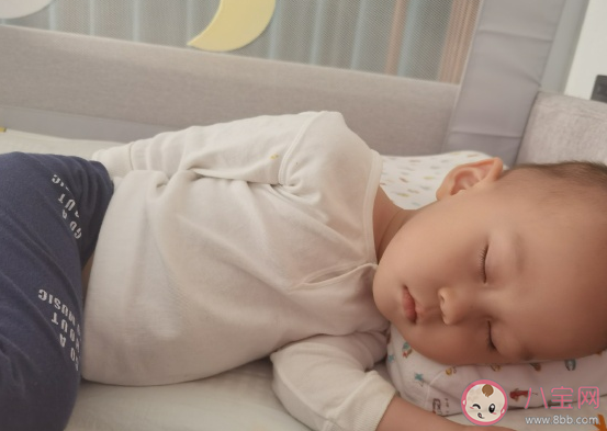 兒子第一次自己睡覺發朋友圈 兒子開始自己睡了心情感慨 兒子第一次自己睡覺發朋友圈 兒子開始自己睡了心情感慨