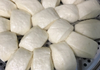 第一次蒸饅頭的曬朋友圈說(shuō)說(shuō) 自己動(dòng)手做饅頭文案句子