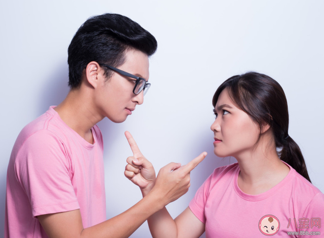 夫妻吵架哪些話不要輕易說出來 夫妻間最傷人的10句話