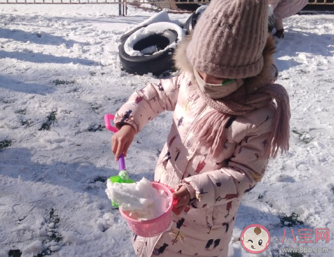 下雪天陪孩子玩心情感慨大全 下雪帶著孩子玩朋友圈文案大全