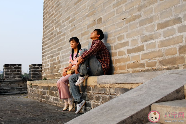 《戀曲1980》譚力力死了嗎 譚力力為什么要自殺