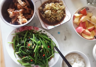 第一吃到閨女做的飯發朋友圈說說 終于吃到女兒做的飯了心情感言