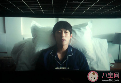 一天一天一年又一年每個轉(zhuǎn)身恍如初見是什么歌 《如果聲音不記得》完整版歌詞在線聽歌