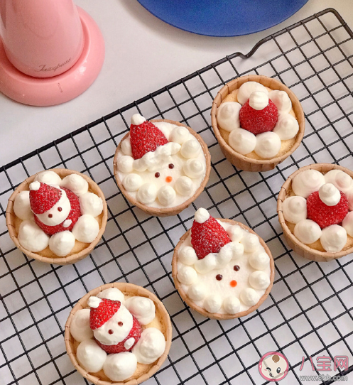 圣誕版紙杯蛋糕怎么做 圣誕版紙杯蛋糕做法教程