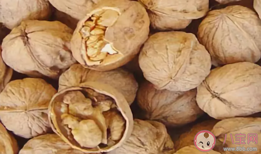 冬至節(jié)氣吃什么食物養(yǎng)生 適合冬至的傳統(tǒng)食物推薦 冬至節(jié)氣吃什么食物養(yǎng)生 適合冬至的傳統(tǒng)食物推薦