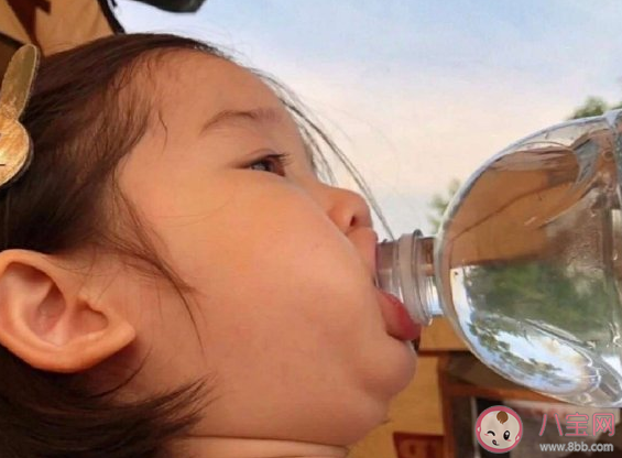 需要給全職媽媽發工資嗎 全職媽媽舍棄了些什么東西 需要給全職媽媽發工資嗎 全職媽媽舍棄了些什么東西