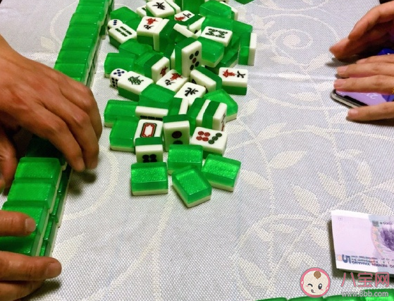 過年打麻將發朋友圈說說 過年打麻將曬朋友圈句子