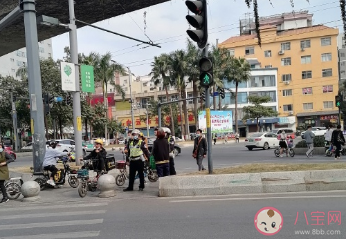 又快要過(guò)年的微信朋友圈說(shuō)說(shuō) 又快要過(guò)年了幽默搞笑句子 又快要過(guò)年的微信朋友圈說(shuō)說(shuō) 又快要過(guò)年了幽默搞笑句子