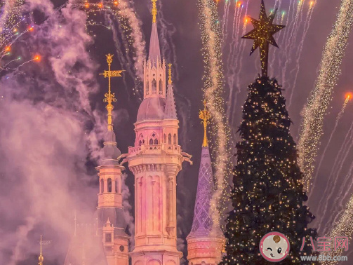 去迪士尼看煙花微信心情語錄 曬迪士尼煙火唯美語錄