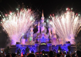 第一次看到煙花秀文案大全 終于看到煙花秀心情說說