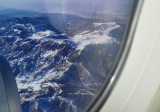 帶兒子坐飛機怎么發朋友圈 帶兒子坐飛機心情感言大全