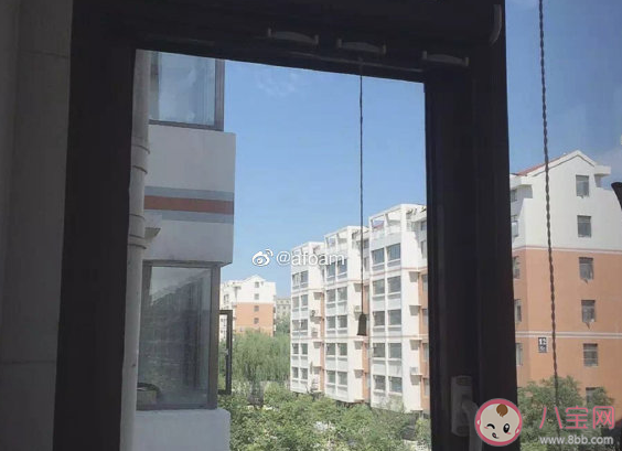 一個人過春節(jié)怎么發(fā)朋友圈 一個人過春節(jié)傷感說說 一個人過春節(jié)怎么發(fā)朋友圈 一個人過春節(jié)傷感說說