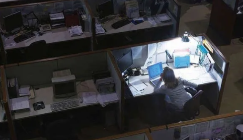 90后不自愿加班為什么被扣整月績效 不加班扣錢合理嗎