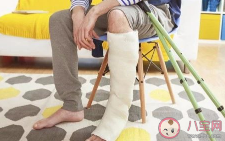 骨折了喝骨頭湯真的能幫助恢復嗎 骨折了怎么樣恢復的更快 骨折了喝骨頭湯真的能幫助恢復嗎 骨折了怎么樣恢復的更快