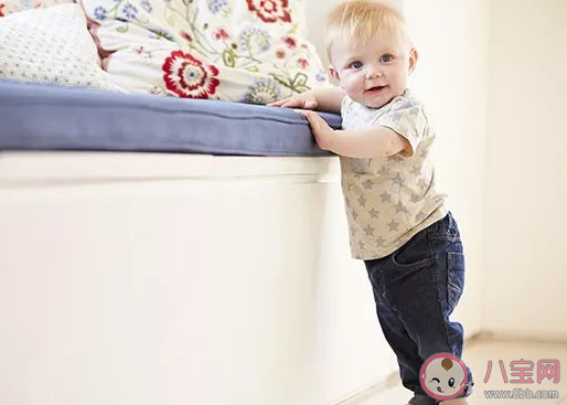 小孩子為什么不能天天泡腳  一歲寶寶泡腳的危害