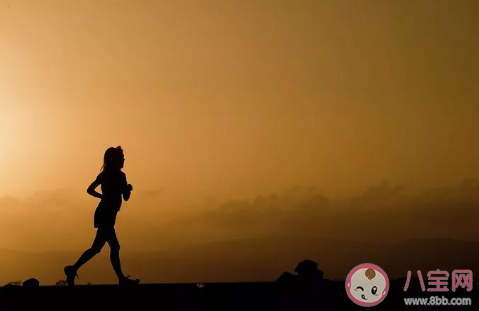 夜跑之后會不會影響睡覺質(zhì)量 夜跑后要補充營養(yǎng)嗎 夜跑之后會不會影響睡覺質(zhì)量 夜跑后要補充營養(yǎng)嗎