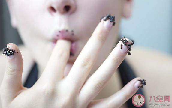 職場上女性生孩子付出的成本有多高 職場女性生孩子早好還是晚好