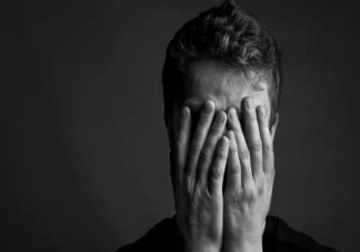 為什么人類會懼怕黑暗 非常怕黑怎么克服恐懼