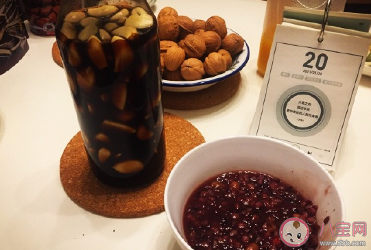 腌臘八蒜的發朋友圈說說 自己腌的臘八蒜文案大全