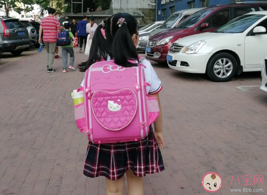 女兒期末考試得一等獎的心情說說 孩子期末考的好家長感言感慨