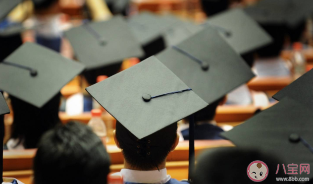 剛上大學(xué)感覺自己沒有方向感怎么辦 如何度過大學(xué)迷茫期