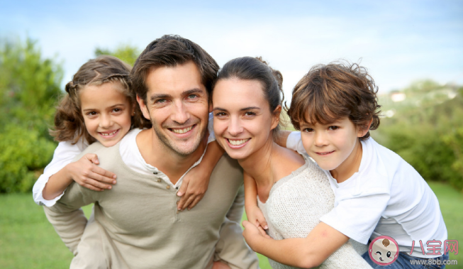 子女和父母該是怎樣的關系 現實中子女和父母常見的幾種關系