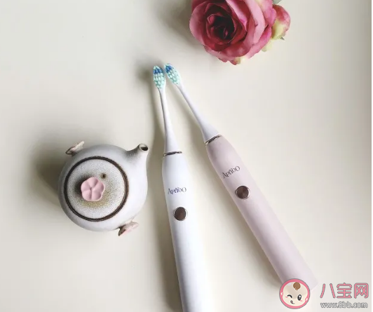 使用電動牙刷每秒需要刷多少下 電動牙刷比普通牙刷有什么優勢 使用電動牙刷每秒需要刷多少下 電動牙刷比普通牙刷有什么優勢