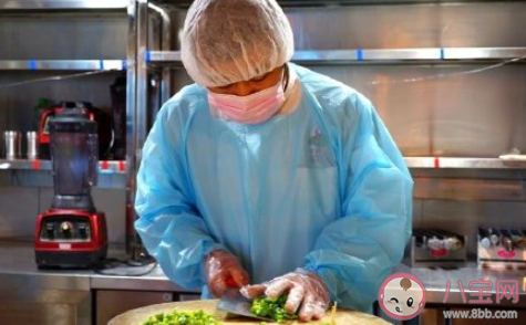 福建餐飲服務(wù)人員戴口罩入法是怎么回事 規(guī)定哪些人需要戴口罩