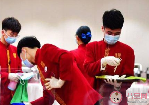 福建餐飲服務(wù)人員戴口罩入法是怎么回事 規(guī)定哪些人需要戴口罩