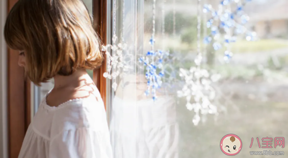 出現(xiàn)威脅式教育應(yīng)該怎么解決 父母應(yīng)該怎么教育好 出現(xiàn)威脅式教育應(yīng)該怎么解決 父母應(yīng)該怎么教育好