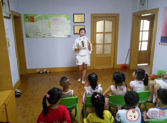 兒子會認字了想發(fā)個朋友圈說說 小孩子認真識字家長感言。