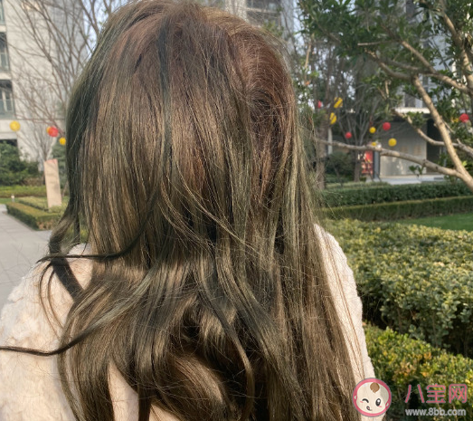 自己動手染發說說心情感慨 自己染頭發曬朋友圈文案 自己動手染發說說心情感慨 自己染頭發曬朋友圈文案