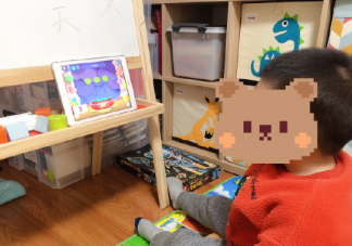 兒子會認字了想發個朋友圈說說 小孩子認真識字家長感言。