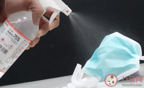 消毒防疫時(shí)哪種使用酒精的做法是安全的 擦拭手機(jī)或者托擦地板 消毒防疫時(shí)哪種使用酒精的做法是安全的 擦拭手機(jī)或者托擦地板