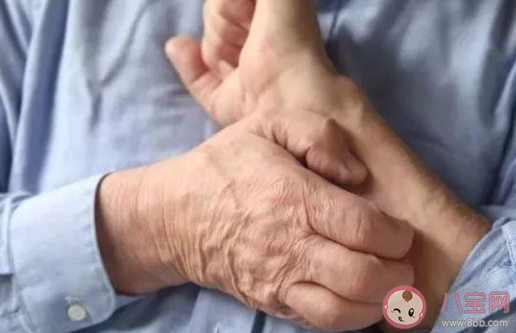 濕疹是不是濕熱引起的嗎 干性濕疹的癥狀是什么 濕疹是不是濕熱引起的嗎 干性濕疹的癥狀是什么