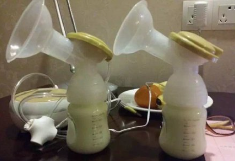 ?背奶媽媽是什么意思 背奶媽媽日常艱辛有哪些 ?背奶媽媽是什么意思 背奶媽媽日常艱辛有哪些