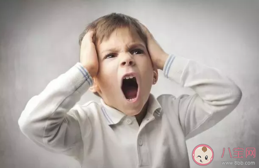 逛商店孩子非要買玩具父母怎么做 寶寶要玩具時哭鬧怎么辦 逛商店孩子非要買玩具父母怎么做 寶寶要玩具時哭鬧怎么辦