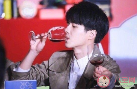 劉昊然喝酒一口悶的原因 喝酒一口悶真的不會醉嗎