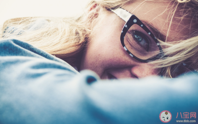 近視長時間不戴眼鏡會怎么樣 近視后不戴眼鏡會有什么并發(fā)癥