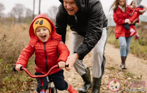 為什么現(xiàn)在的男生越來越娘 如何讓孩子有陽剛之氣